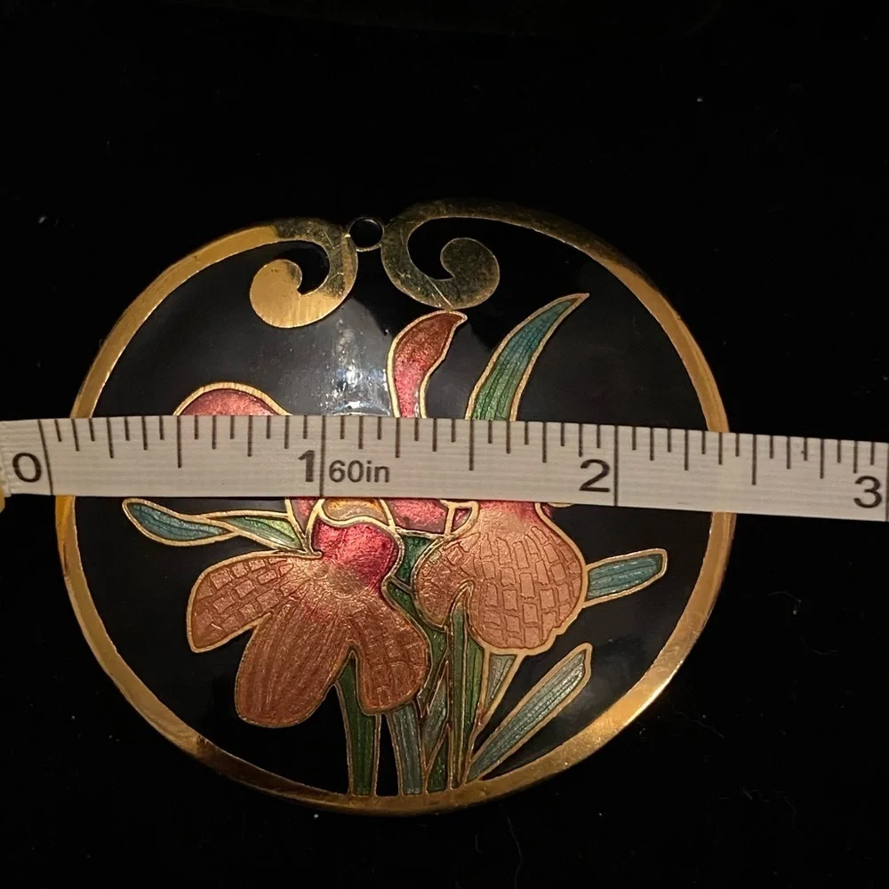 🩷 Cloisonne Belt Buckle ~ Floral Design ~ Black Enamel with Orchids